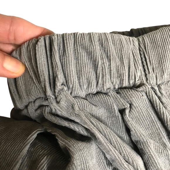 Vintage-Style Gray Embroidered A-Line Midi Skirt – Floral Boho Detail - Picture 5 of 7